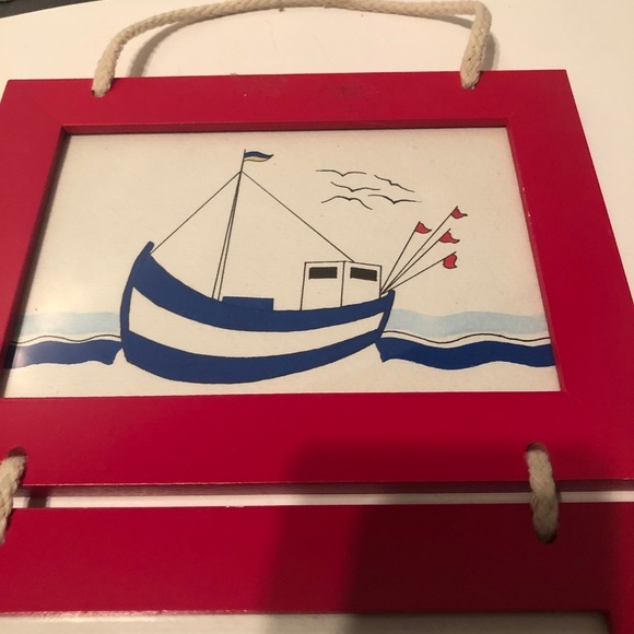 Lovely collection of three little pictures of beachhouses and boat - Picture 4 of 7